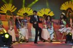 Shah Rukh Khan at Gitanjali Bollywood night in Palladium, Mumbai on 19th July 2014 (163)_53cc0284dce19.JPG