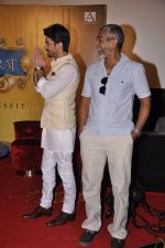 Fawad Khan, Shashanka Ghosh at Khoobsurat trailor launch in Mumbai on 21st July 2014 (183)_53cd5fbb18745.JPG