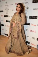 Huma Qureshi walk for Rimple & Harpreet Narula show on final day of India Couture Week in Delhi on 20th July 2014 (20)_53cd496aeacc3.jpg