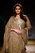 Huma Qureshi walk for Rimple & Harpreet Narula show on final day of India Couture Week in Delhi on 20th July 2014 (30)_53cd4985c7ace.jpg