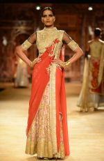 Model walk for Sulakshana Couture show on final day of India Couture Week in Delhi on 20th July 2014 (12)_53cd48efc316d.JPG