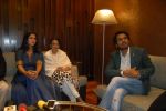 Kajol, Tanuja, Nawazuddin Siddiqui at breast cancer awareness seminar in J W Marriott, Mumbai on 24th July 2014 (10)_53d24feb74107.jpg
