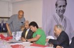 Sachin Tendulkar at Durgapur tribute book launch in CCI on 25th July 2014 (141)_53d312f1ed49e.JPG