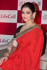 Aishwarya Rai Bachchan At Lifecell Launch Stills in Mumbai on 27th July 2014 (19)_53d5e97585d87.jpg