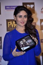 Kareena Kapoor at Singham returns merchandise launch in PVR on 30th July 2014 (10)_53da18e59aaed.JPG