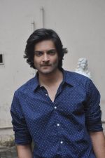 Ali Fazal at Sippy_s Sonali Cable poster shoot in Mehboob, Mumbai on 1st Aug 2014 (165)_53dcc6f80d58c.JPG