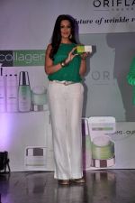 Sonali Bendre at Orliflame launch in Blue Frog, Mumbai on 1st Aug 2014 (161)_53dccd2b10bcb.JPG