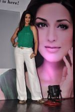 Sonali Bendre at Orliflame launch in Blue Frog, Mumbai on 1st Aug 2014 (278)_53dccdbd46158.JPG