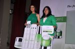 Sonali Bendre at Orliflame launch in Blue Frog, Mumbai on 1st Aug 2014 (85)_53dccceb1d4a9.JPG