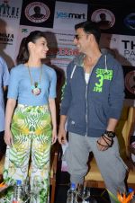 Akshay Kumar, Tamannaah Bhatia at the promotion of movie It_s entertainment in south on 4th Aug 2014 (216)_53e1c72d1c406.jpg