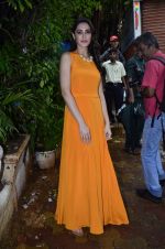 Nargis Fakhri at Portico collection launch in Olive on 4th Aug 2014 (24)_53e1c7df1f6aa.JPG