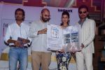Nawazuddin Siddiqui, Ritesh Batra, Nimrat Kaur, Irrfan Khan at Lunchbox DVD launch in Infinity, Mumbai on 6th Aug 2014 (166)_53e3609f5d44e.JPG