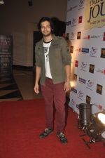 Ali Fazal at Premiere of The 100 foot journey hosted by Om Puri in PVR, Mumbai on 7th Aug 2014 (29)_53e4dc8c59ac4.JPG