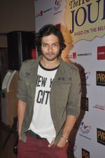 Ali Fazal at Premiere of The 100 foot journey hosted by Om Puri in PVR, Mumbai on 7th Aug 2014 (30)_53e4dc8dd50b8.JPG
