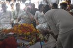 at Dharmesh Tiwari_s sudden demise in Parle on 7th Aug 2014 (3)_53e4d3255e64c.JPG