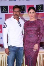 Kareena Kapoor, Ajay Devgan at Singham Returns Promotional Event in Mumbai on 8th Aug 2014 (34)_53e5bad0c9d39.jpg