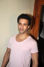 Aamir Ali at Ek Haseena Thi 100 episodes completion at Eddie_s Bistro Pali Hill on 8th Aug 2014 (278)_53e761a2910ab.JPG