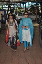 Ila Arun, Sharbani Mukherjee at Dharmesh Tiwari_s Chautha in Isckon, Mumbai on 9th Aug 29014 (35)_53e75787932c2.JPG