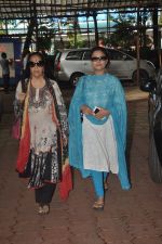 Ila Arun, Sharbani Mukherjee at Dharmesh Tiwari_s Chautha in Isckon, Mumbai on 9th Aug 29014 (36)_53e7577118f35.JPG