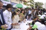 Vivek Oberoi, Shaina NC at Love Mumbai event supported by Marvel Realtors in Marine Drive, Mumbai on 10th Aug 2014 (73)_53e8c0770dd72.JPG