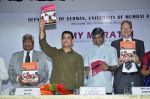Aamir Khan launches My Marathi book in Santacruz on 13th Aug 2014 (347)_53ec55448e73f.JPG