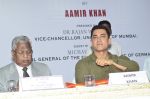 Aamir Khan launches My Marathi book in Santacruz on 13th Aug 2014 (444)_53ec55b9a92d6.JPG