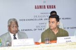 Aamir Khan launches My Marathi book in Santacruz on 13th Aug 2014 (446)_53ec55bc2eb83.JPG