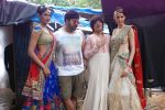 Alecia Raut, Rohit Verma at Rohit Verma_s his newest collection Vrindavan on 14th Aug 2014 (8)_53ede3c8d2ddc.JPG