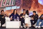 Farah Khan, Sonu Sood, Vivaan Khan, Shahrukh at the Trailer launch of Happy New Year in Mumbai on 14th Aug 2014 (345)_53edf58d9c326.JPG
