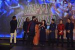 Jackie, Abhishek Bachchan, Deepika Padukone, Shahrukh, Farah Khan, Boman Irani, Sonu Sood, Vivaan, Vishal,Shekhar at the Trailer launch of Happy New Year in Mumbai on 14th Aug 20 (190)_53edfd6f150ff.JPG
