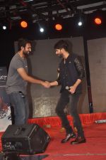 Shahid Kapoor at Haider promotions at Umang College festival  in Parle, Mumbai on 15th Aug 2014 (223)_53ef4ac006efe.JPG
