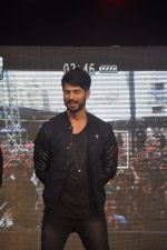 Shahid Kapoor at Haider promotions at Umang College festival  in Parle, Mumbai on 15th Aug 2014 (234)_53ef4acf69b93.JPG