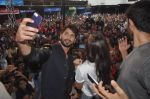 Shraddha Kapoor, Shahid Kapoor at Haider promotions at Umang College festival  in Parle, Mumbai on 15th Aug 2014 (315)_53ef4ca7e3d2e.JPG