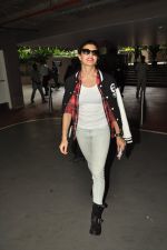 Jacqueline Fernandez snapped at airport in Mumbai on 16th Aug 2014 (1)_53f09a225fab6.JPG