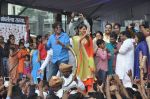 Bipasha Basu, Chunky Pandey at Ram Kadam Dahi Handi in Mumbai on 18th Aug 2014 (106)_53f3107dba764.JPG