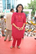 Priya Dutt at krishna hegde dahi handi in Mumbai on 18th Aug 2014 (23)_53f30ff3eb76c.JPG