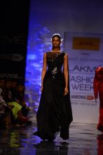 Model walk the ramp for Amit Aggarwal at Lakme Fashion Week Winter Festive 2014 Day 1 on 19th Aug 2014 (1002)_53f4631685271.JPG