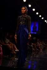 Model walk the ramp for Amit Aggarwal at Lakme Fashion Week Winter Festive 2014 Day 1 on 19th Aug 2014 (1026)_53f46337ee2d2.JPG