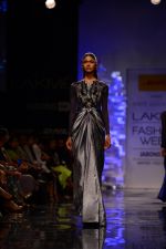 Model walk the ramp for Amit Aggarwal at Lakme Fashion Week Winter Festive 2014 Day 1 on 19th Aug 2014 (1037)_53f46346d85f6.JPG