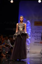 Model walk the ramp for Amit Aggarwal at Lakme Fashion Week Winter Festive 2014 Day 1 on 19th Aug 2014 (1104)_53f463a4db8cf.JPG
