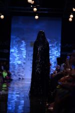 Model walk the ramp for Amit Aggarwal at Lakme Fashion Week Winter Festive 2014 Day 1 on 19th Aug 2014 (1201)_53f46437833d0.JPG