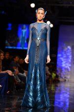 Model walk the ramp for Amit Aggarwal at Lakme Fashion Week Winter Festive 2014 Day 1 on 19th Aug 2014 (980)_53f462f8a096d.JPG