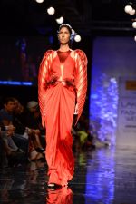 Model walk the ramp for Amit Aggarwal at Lakme Fashion Week Winter Festive 2014 Day 1 on 19th Aug 2014 (995)_53f4630ca42ab.JPG