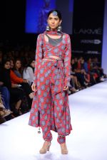 Model walk the ramp for Surendry at Lakme Fashion Week Winter Festive 2014 Day 2 on 20th Aug 2014  (76)_53f482a12a7ac.JPG