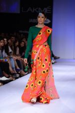 Model walk the ramp for Surendry at Lakme Fashion Week Winter Festive 2014 Day 2 on 20th Aug 2014  (83)_53f482ab16c31.JPG