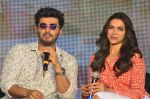 Deepika Padukone, Arjun Kapoor at Shake Your Bootiya Song Launch from the film Finding Fanny in Sheesha Sky Lounge on 21st Aug 2014  (63)_53f74f11e139a.JPG