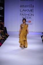 Konkona Sen Sharma walk the ramp for Alavila at Lakme Fashion Week Winter Festive 2014 Day 3 on 21st Aug 2014 (235)_53f73ec522014.JPG