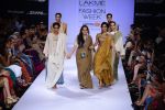 Konkona Sen Sharma walk the ramp for Alavila at Lakme Fashion Week Winter Festive 2014 Day 3 on 21st Aug 2014 (264)_53f73eebcb079.JPG