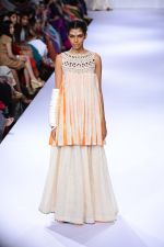 Model walk the ramp for Purvi Doshi at Lakme Fashion Week Winter Festive 2014 Day 3 on 21st Aug 2014 (55)_53f7411ebe31a.JPG