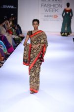 Model walk the ramp for Sashikant Naidu at Lakme Fashion Week Winter Festive 2014 Day 3 on 21st Aug 2014 (67)_53f741e6b43cd.JPG
